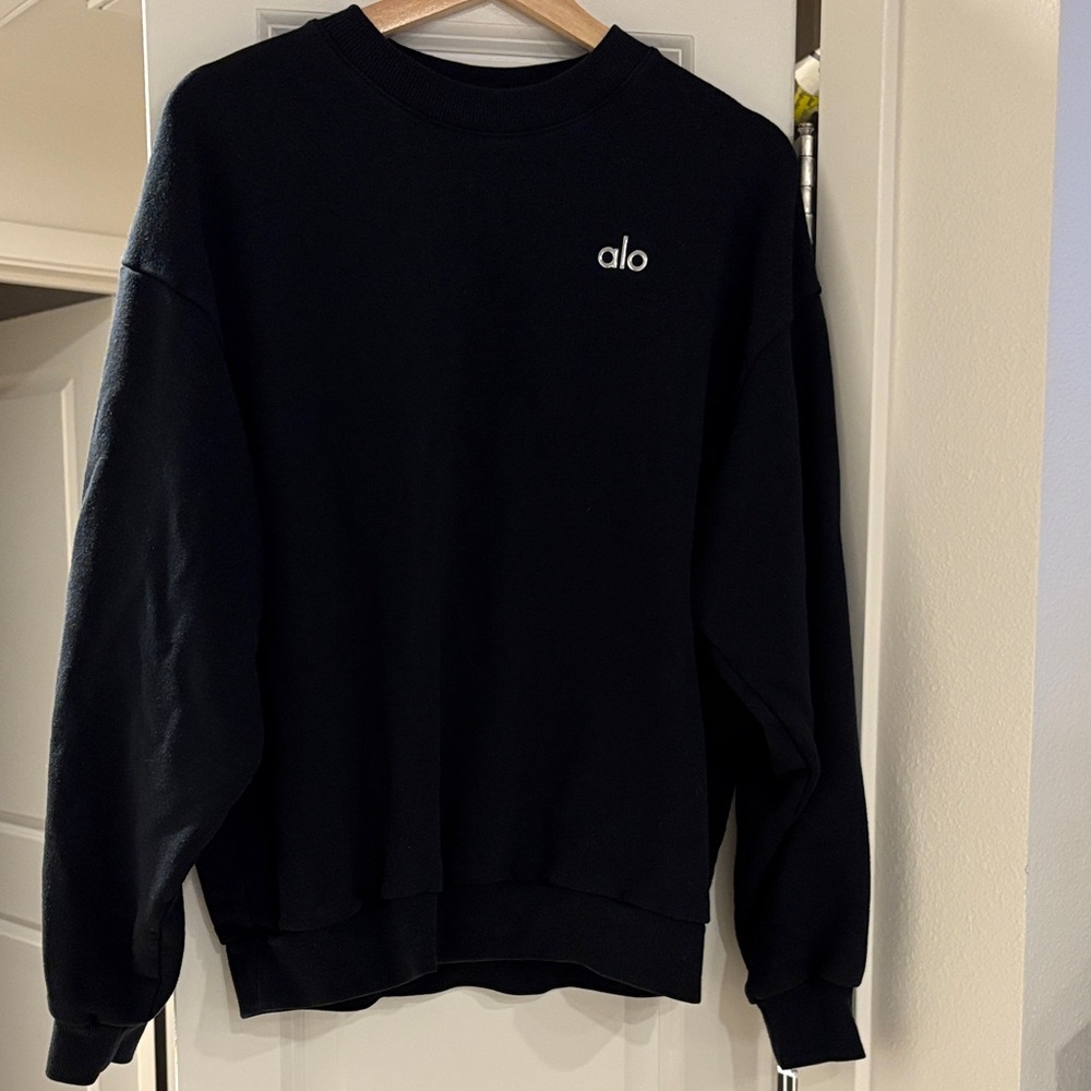 ALO Yoga Accolade Crew Neck Pullover